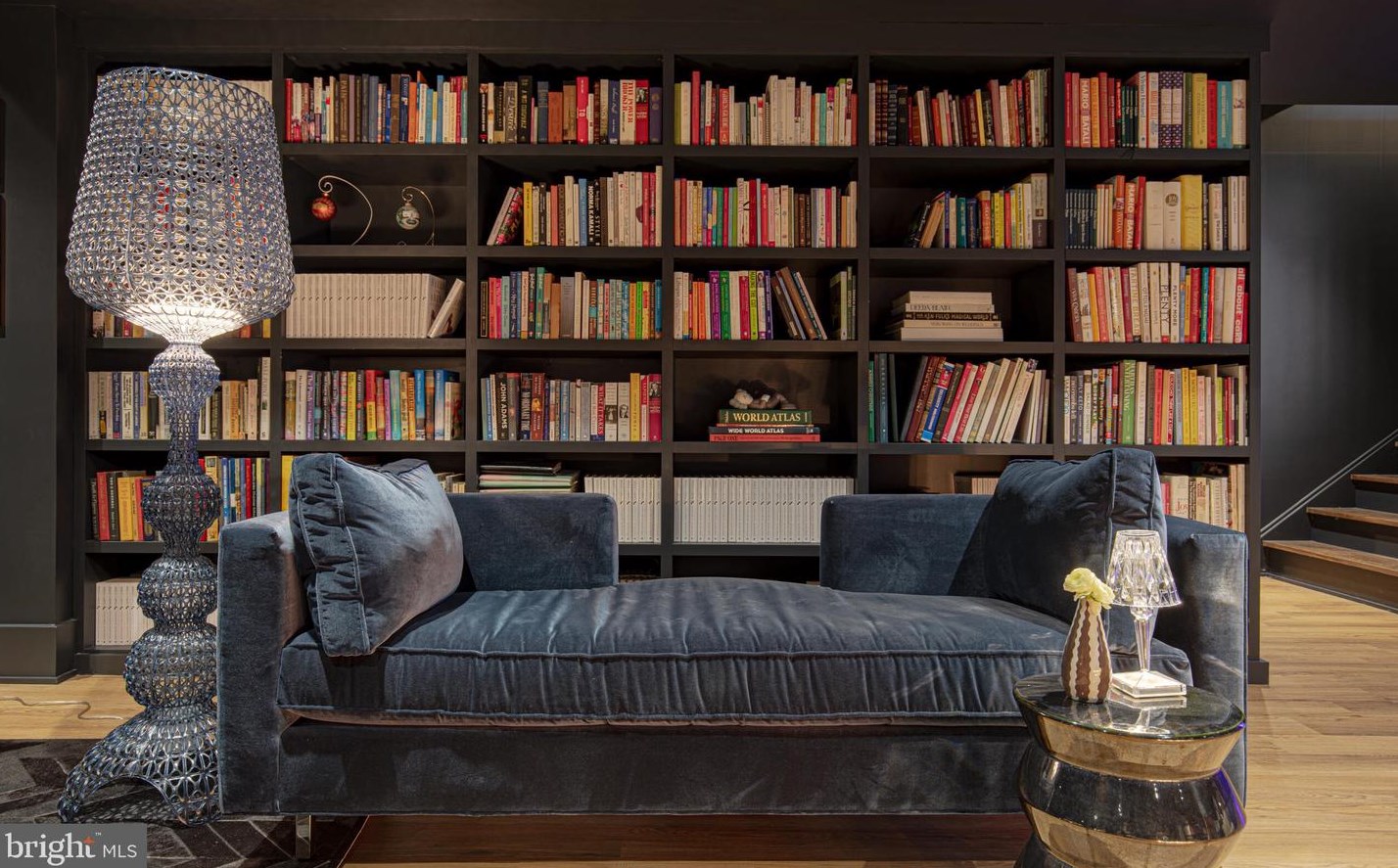 4605 26th St, Arlington VA 22206-2927 exterior