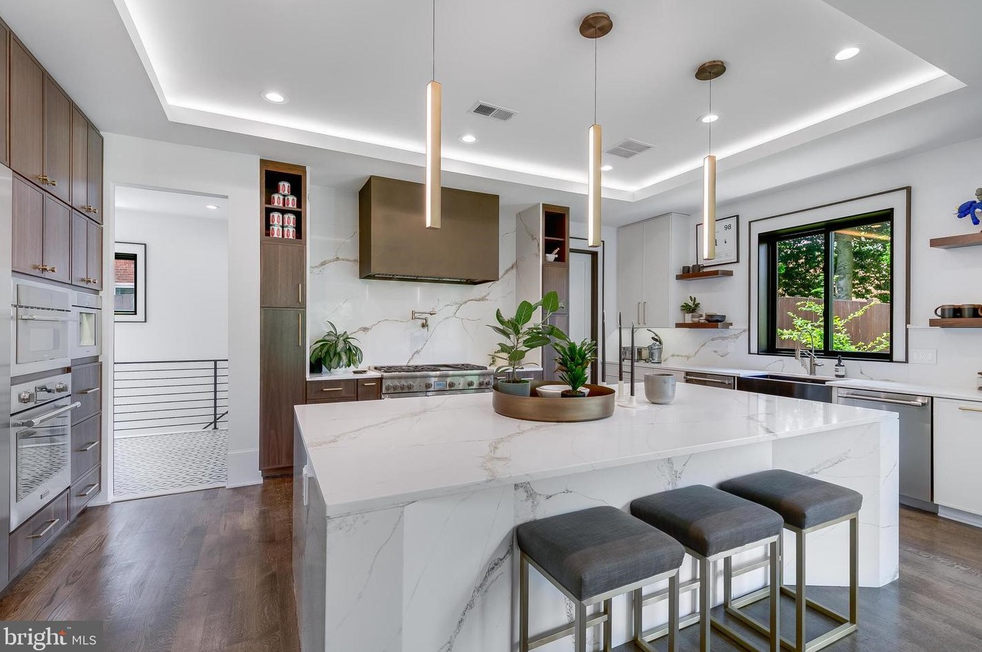 4605 26th St, Arlington VA 22206-2927 exterior