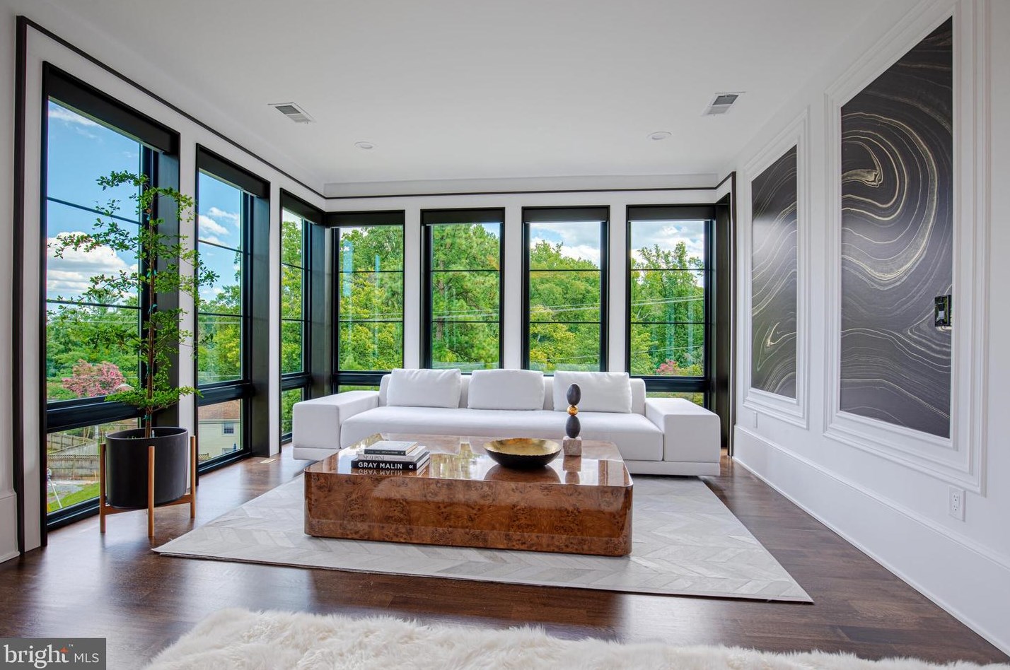 4605 26th St, Arlington VA 22206-2927 exterior