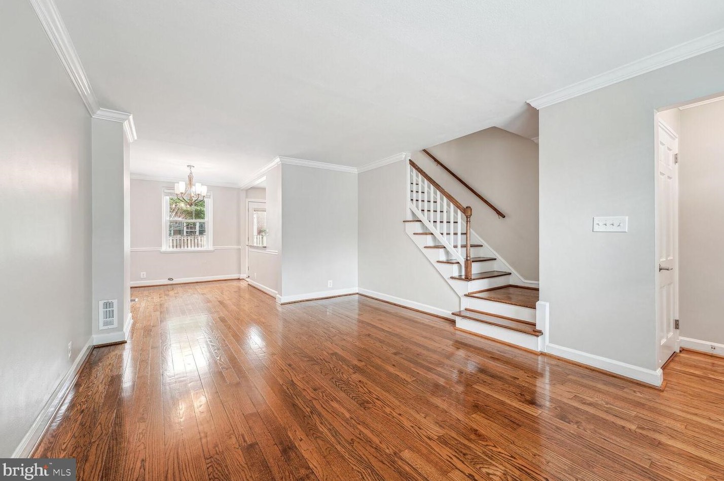 3442 Utah St, Arlington, VA 22206-1921