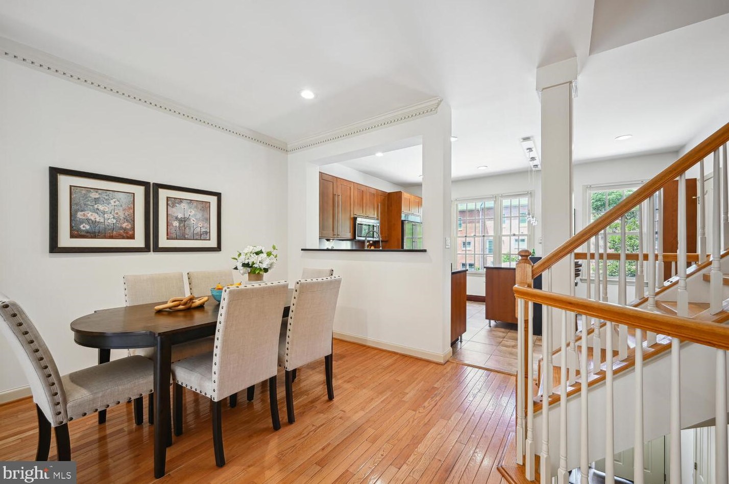 1140 Vernon St, Arlington VA  22201-5756 exterior