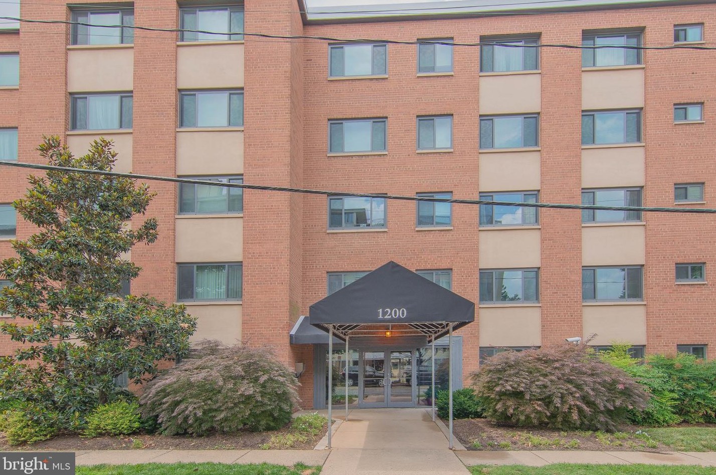 1200 S Arlington Ridge Rd #418, Arlington, VA 22202