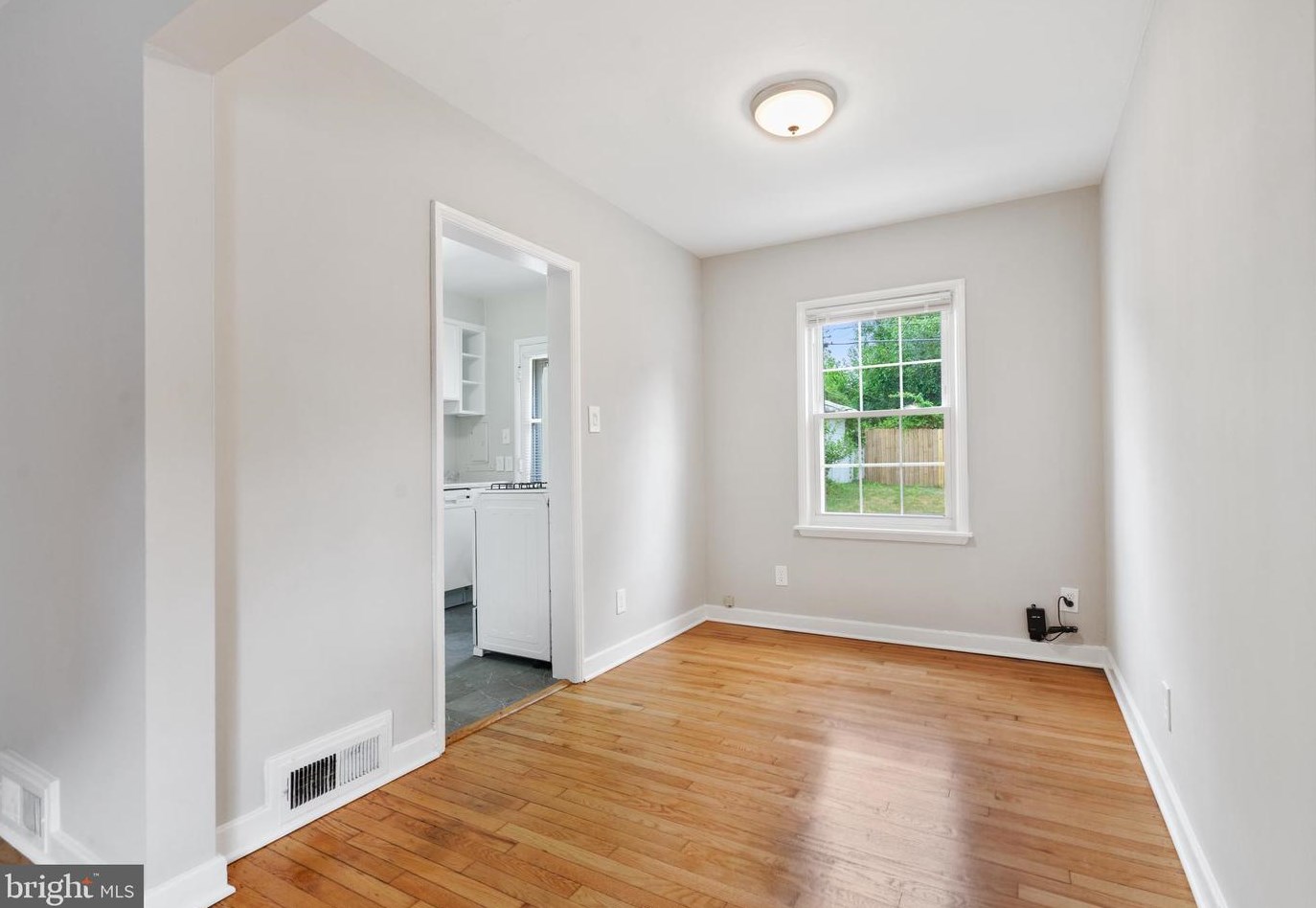 315 Veitch St, Arlington VA  22204-2116 exterior