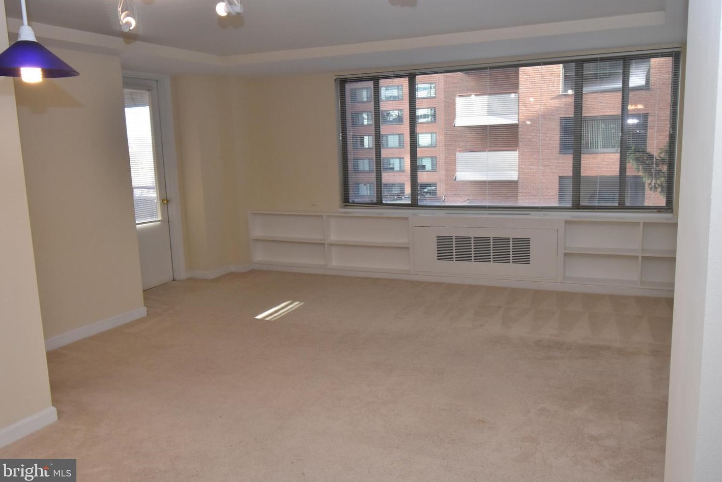 1121 Arlington Blvd Apt 307, Arlington, VA 22209