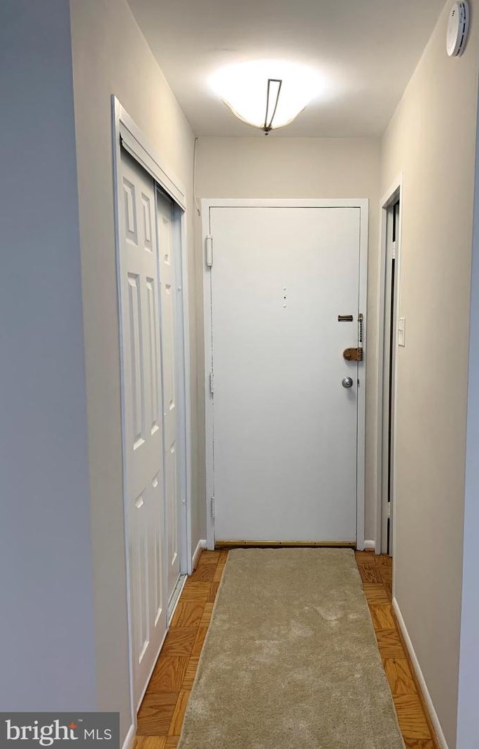 1210 N Taft St #812, Arlington, VA 22201