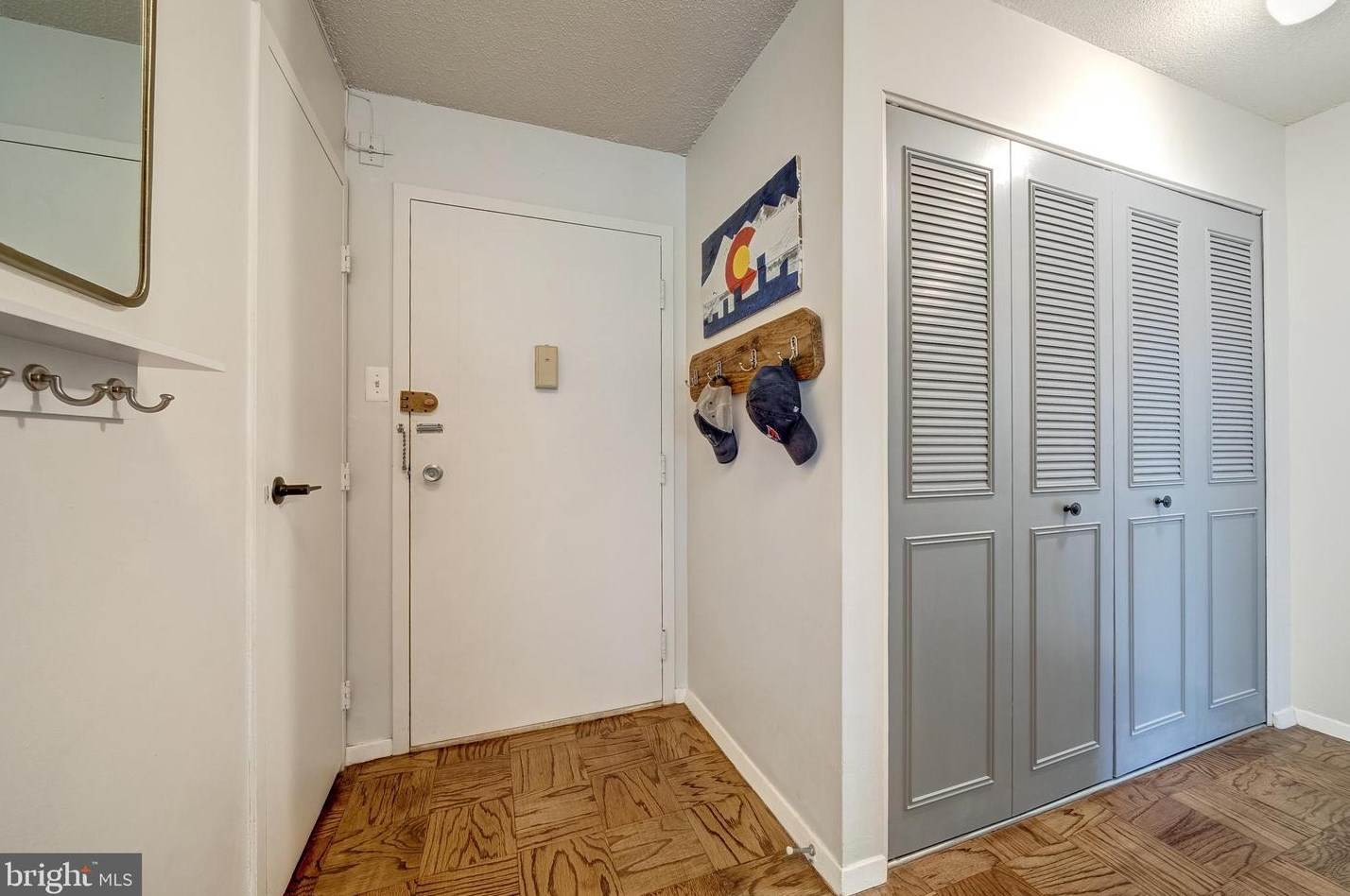 2030 N Adams St #608, Arlington, VA 22201