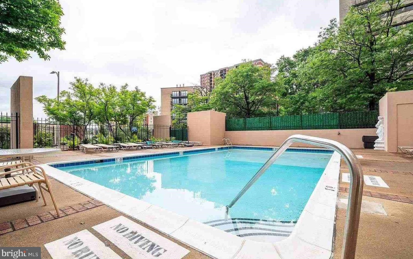 1301 Courthouse Rd, Arlington VA  22201-2502 exterior