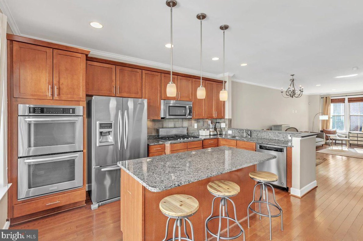 3405 Kemper Rd, Arlington, VA 22206