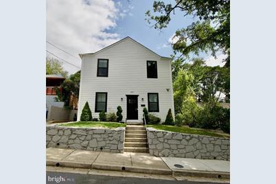 2007 S Monroe Street, Arlington, VA 22204 - Photo 1