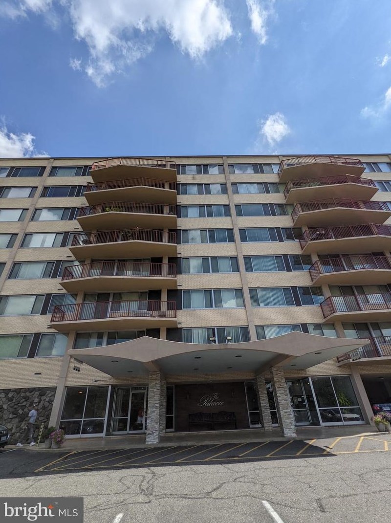 5353 Columbia Pike, Arlington VA  22204-3123 exterior