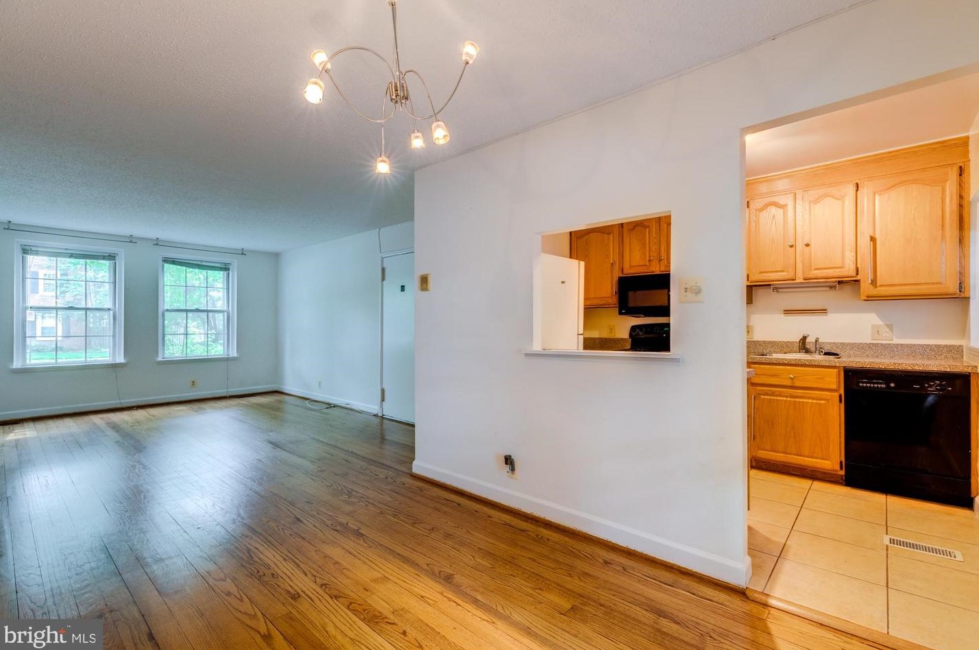 2895 S Abingdon St #a2, Arlington, VA 22206
