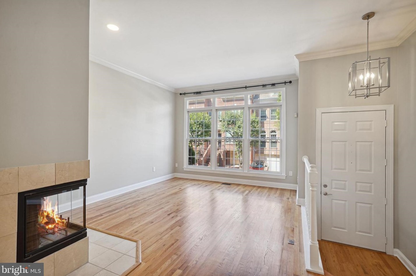 1504 Colonial Ct, Arlington, VA 22209-1439