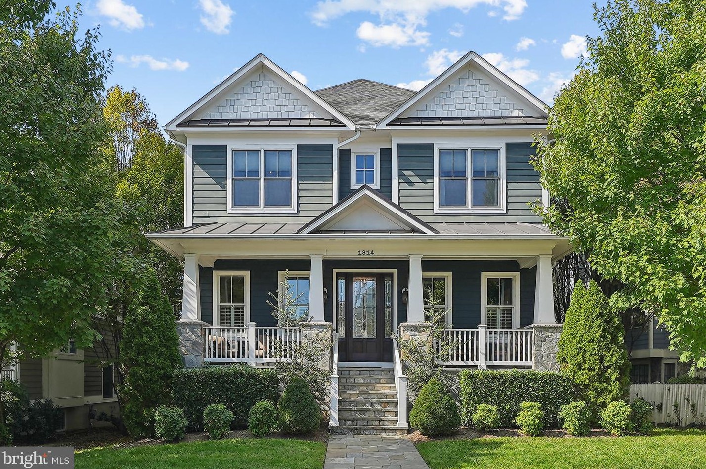 1314 Jackson St, Arlington, VA 22201-5029