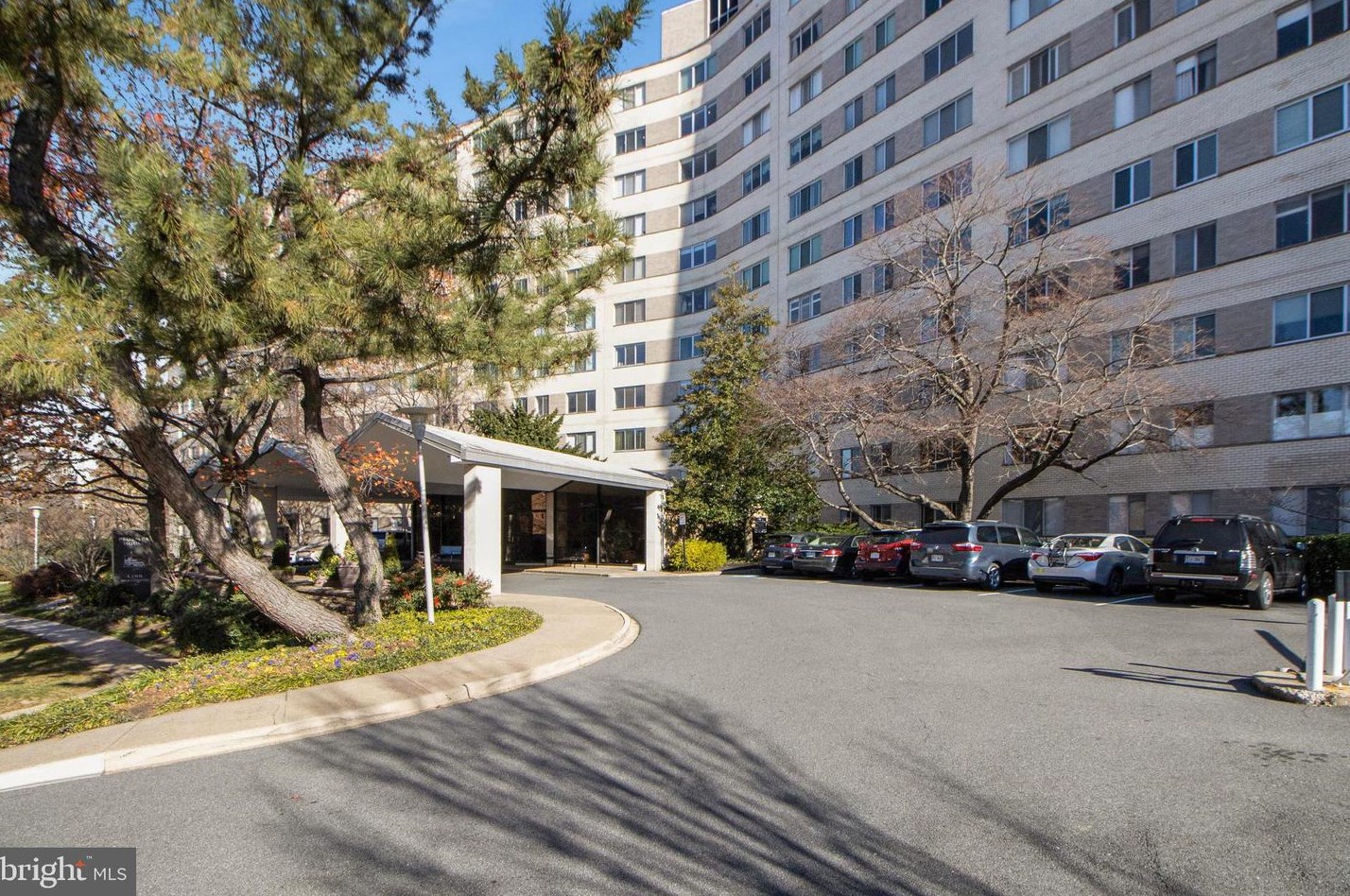 1200 Nash St, Arlington VA  22209-3616 exterior