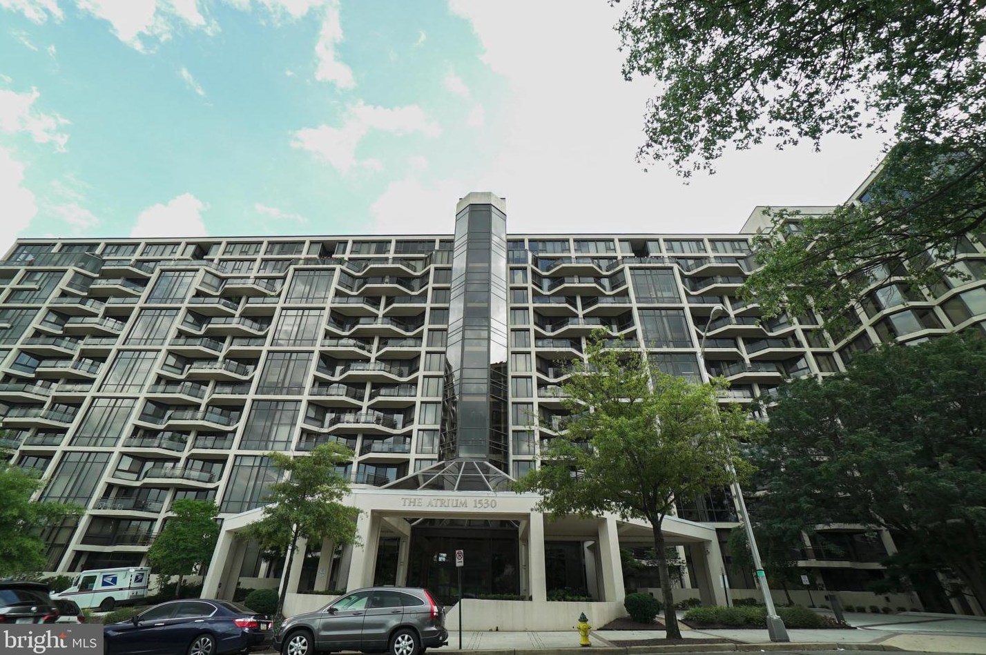 1530 Key Blvd, Arlington, VA 22209-1531