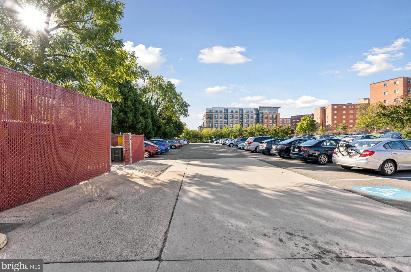 1830 Columbia Pike, Arlington VA  22204-4652 exterior