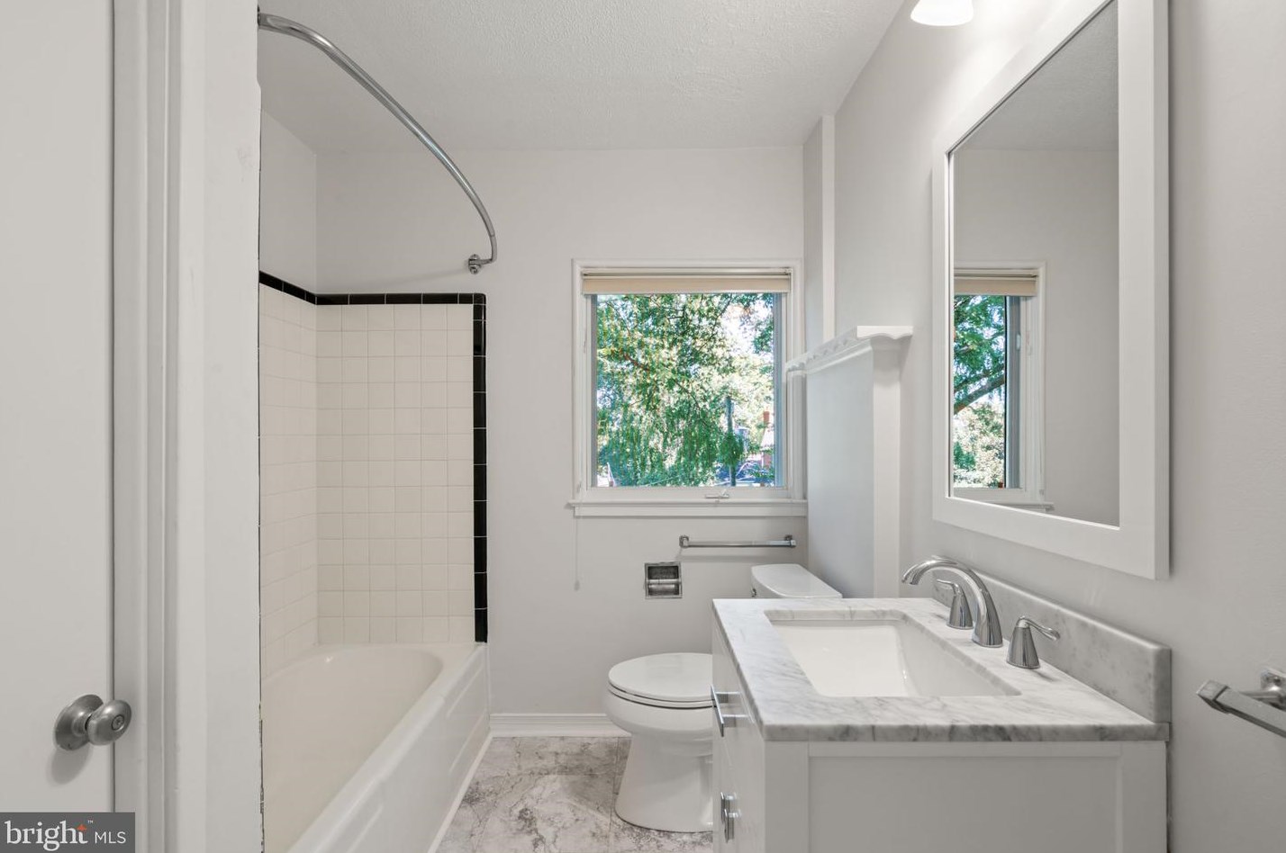 2248 Quebec St, Arlington VA 22207-5213 exterior