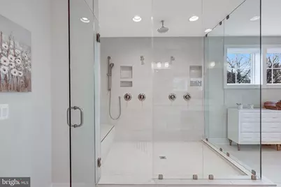6528 36th Street N, Arlington, VA 22213 - Photo 58