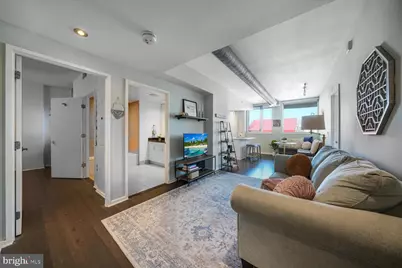 3409 Wilson Boulevard #211, Arlington, VA 22201 - Photo 2
