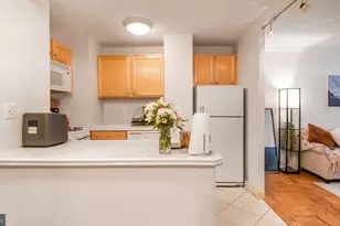 2030 N Adams St, Arlington, VA 22201 - Photo 6