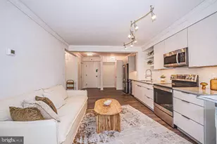 1805 Crystal Dr, Arlington, VA 22202 - Photo 4