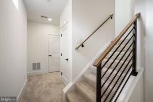 2001 N George Mason Dr, Arlington, VA 22207 - Photo 40