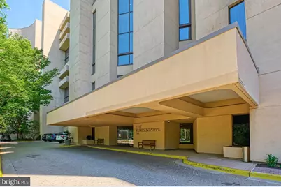 1101 S Arlington Ridge Road #216, Arlington, VA 22202 - Photo 2