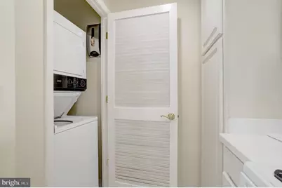 901 N Monroe Street #1408, Arlington, VA 22201 - Photo 34