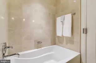 1111 19th St N, Arlington, VA 22209 - Photo 34