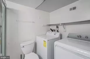 2836 S Abingdon St, Arlington, VA 22206 - Photo 32