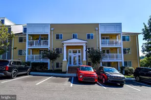 4127 S Four Mile Run Dr Dr, Arlington, VA 22204 - Photo 1