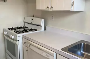 1300 N Meade St, Arlington, VA 22209 - Photo 16
