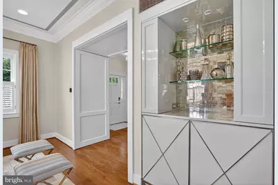 3708 N Vermont N, Arlington, VA 22207 - Photo 18