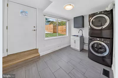 2136 S Monroe Street, Arlington, VA 22204 - Photo 12