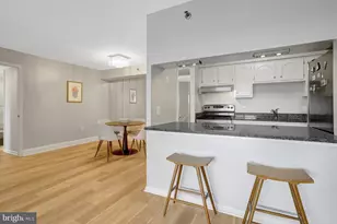 1301 N Courthouse Rd, Arlington, VA 22201 - Photo 8