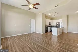 2720 S Arlington Mill Dr, Arlington, VA 22206 - Photo 18