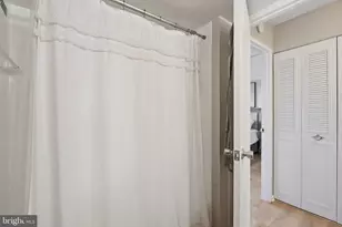 4600 S Four Mile Run Dr, Arlington, VA 22204 - Photo 18