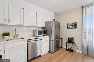 4600 S Four Mile Run Dr, Arlington, VA 22204 - Photo 10