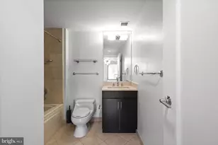 1111 19th St N, Arlington, VA 22209 - Photo 26