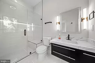 4246 15th St N, Arlington, VA 22207 - Photo 44