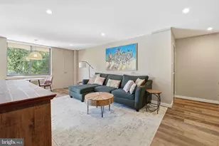 4390 Lorcom Ln, Arlington, VA 22207 - Photo 4