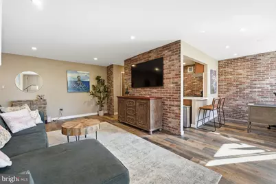 4390 Lorcom Lane #402, Arlington, VA 22207 - Photo 6