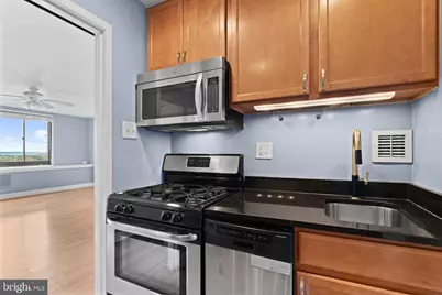 1021 Arlington Boulevard N #1131, Arlington, VA 22209 - Photo 16