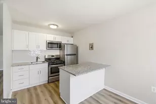 1200 S Arlington Ridge Rd, Arlington, VA 22202 - Photo 8