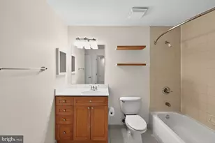 2001 15th St N, Arlington, VA 22201 - Photo 16