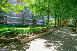 1276 N Wayne St, Arlington, VA 22201 - Photo 54