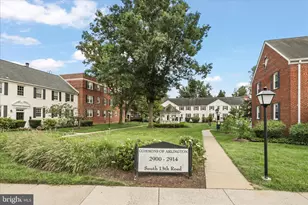 1317 S Walter Reed Dr, Arlington, VA 22204 - Photo 4