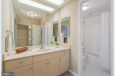 1016 S Wayne Street #303, Arlington, VA 22204 - Photo 22