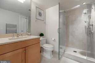 1111 19th St N, Arlington, VA 22209 - Photo 16