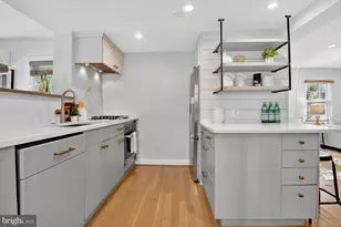 109 N Brookside Dr, Arlington, VA 22201 - Photo 6